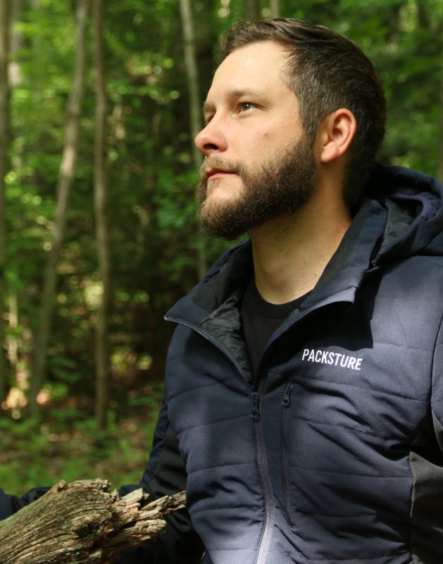 Best lightweight Men's jacket for travel