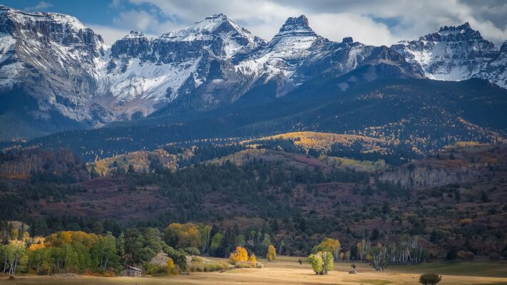 hiking in Colorado packing guide